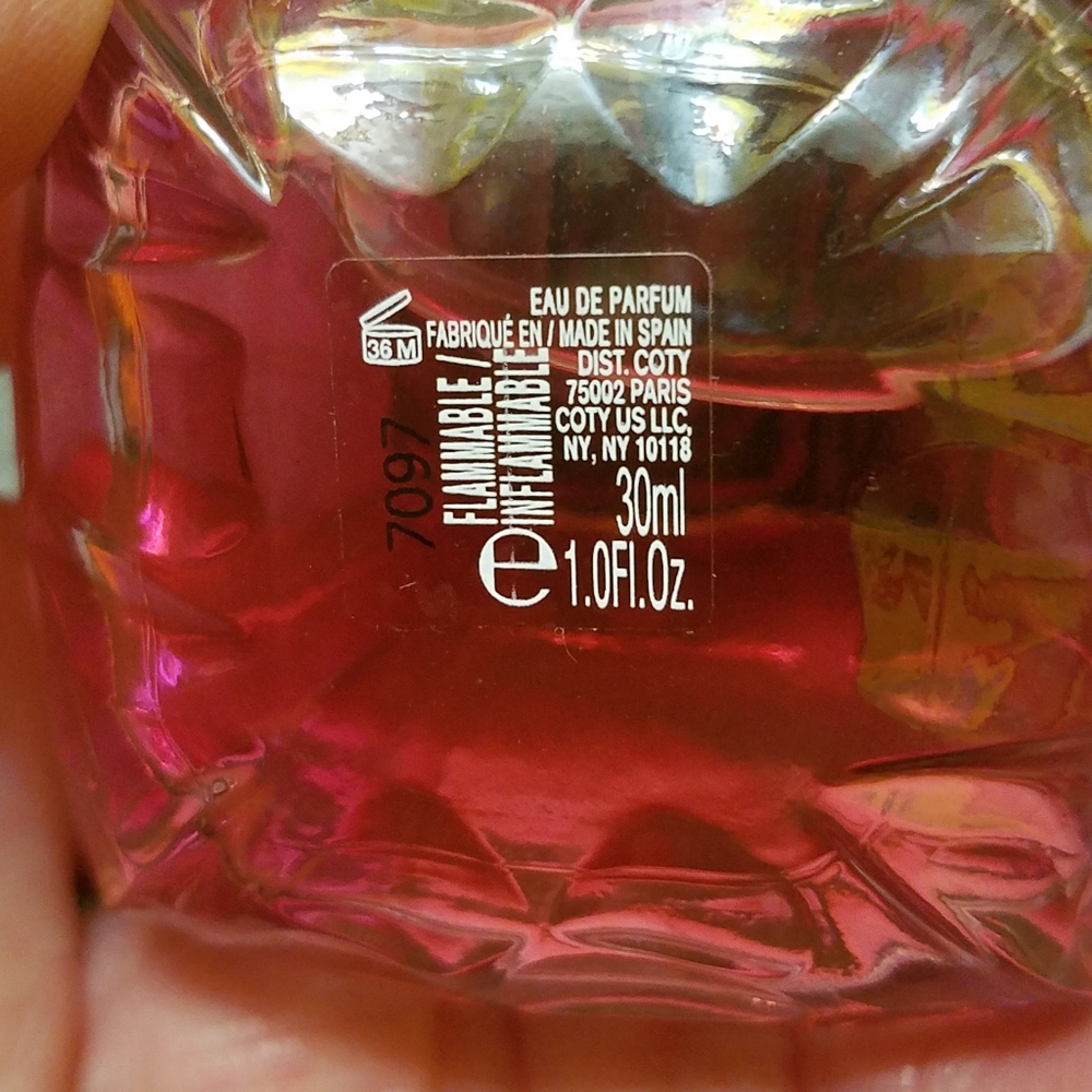 Beyoncé heat kissed perfume 1.0 fl.oz. New bottle without box. #15.Please go t - Picture 3 of 5